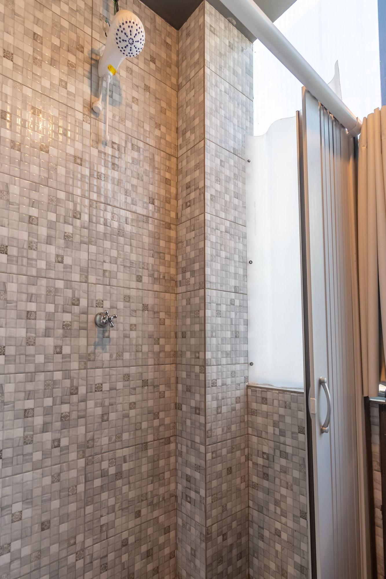 Hotel Oyo Massimo Brooklin,
