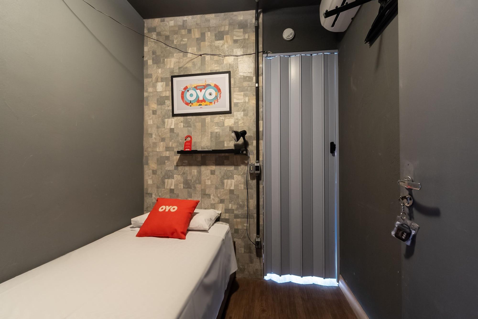 Hotel Oyo Massimo Brooklin,